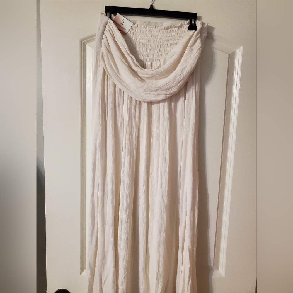 Happily Grey cream colored maxi skirt with high front split - Picture 2 of 6